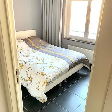 Emiel Centrum Met Garage Apartment *