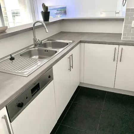 Emiel Centrum Met Garage Apartment