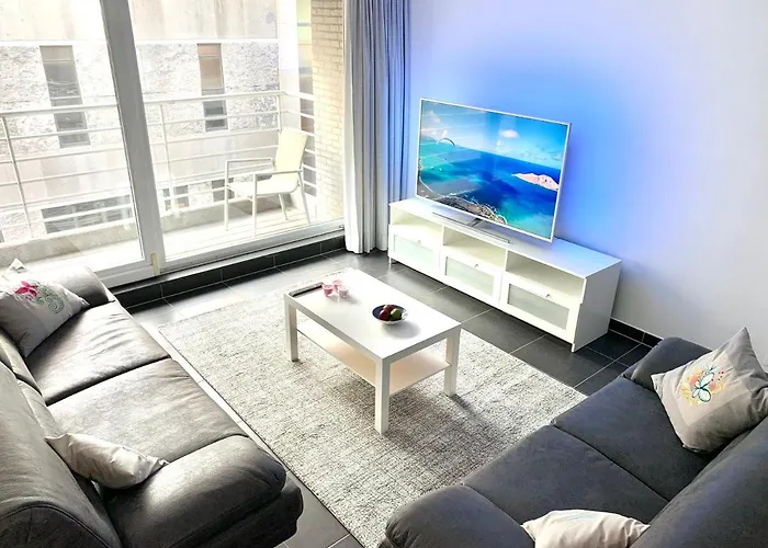 Emiel Centrum Met Garage Apartment *