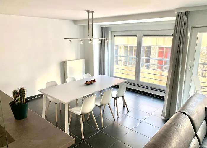 Apartment Emiel Centrum Met Garage Ostende