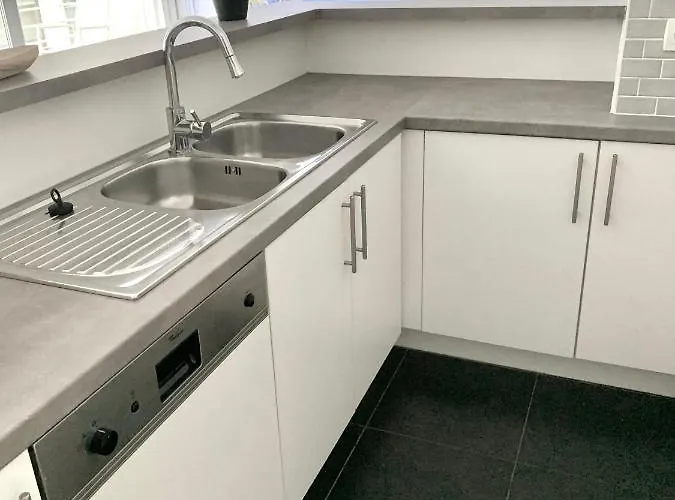 Emiel Centrum Met Garage Apartment