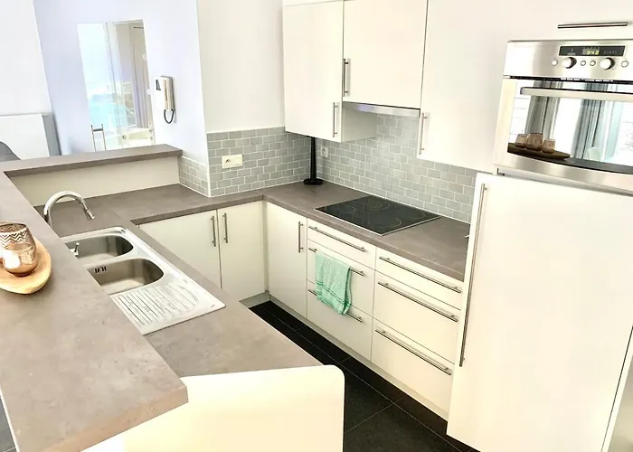 Emiel Centrum Met Garage Apartment Ostende