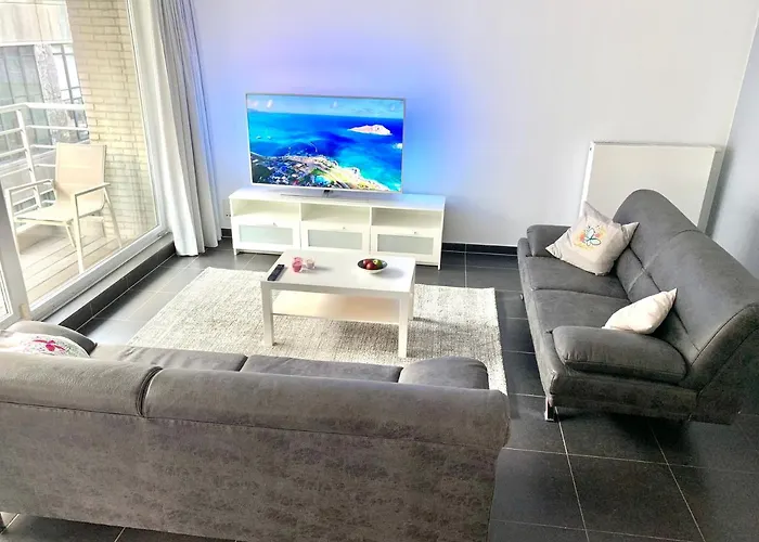 Emiel Centrum Met Garage Appartamento Ostenda