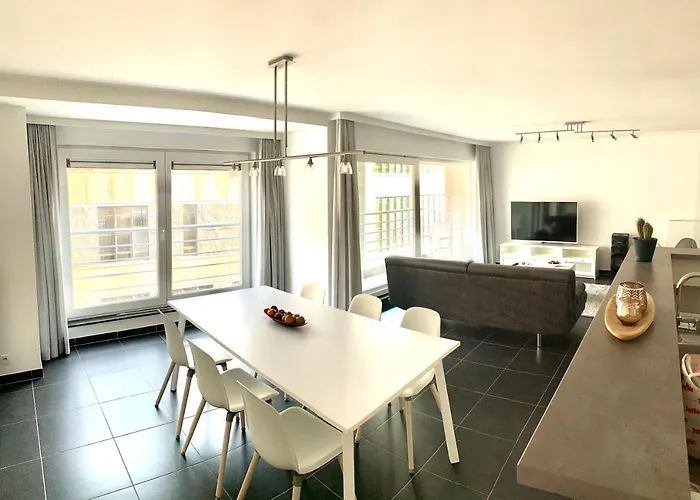 Emiel Centrum Met Garage Appartamento